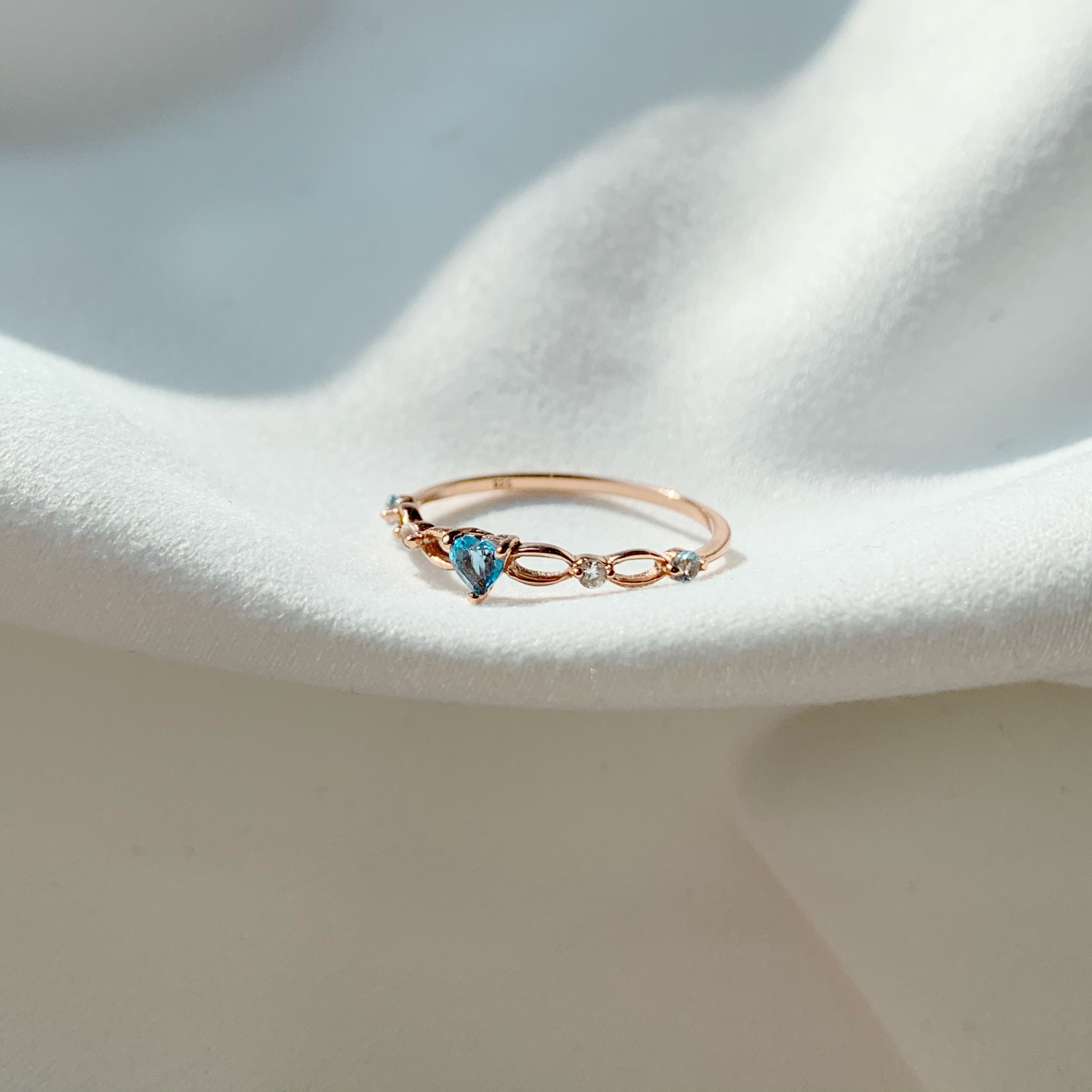 Venus倫敦托帕戒指