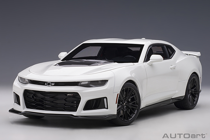 1/18 AUTOART 71206 CHEVROLET CAMARO ZL1 2017 (Summer White) (71206)