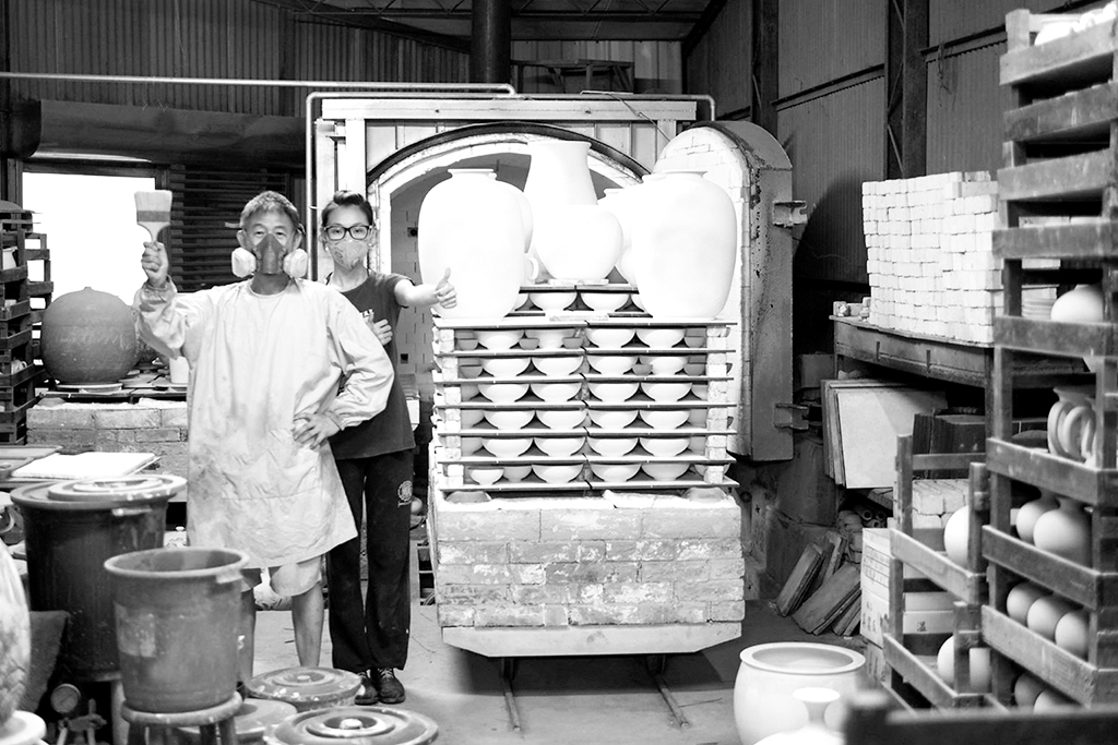 Mao's樂陶陶，父親近四十年的老窯廠，靠著全家人力量，努力傳承下去。