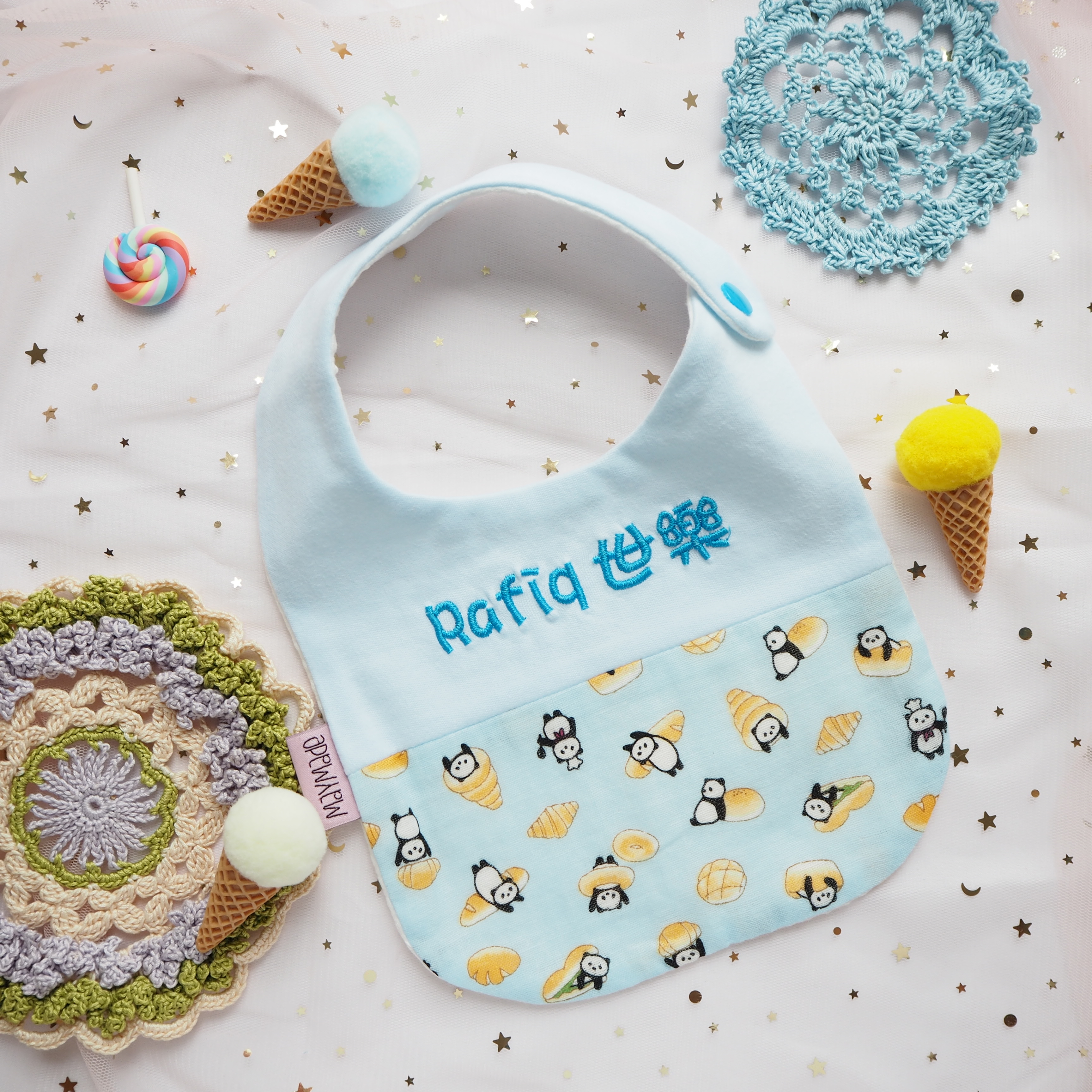 藍色麵包熊貓圖案 拼布款繡名口水肩