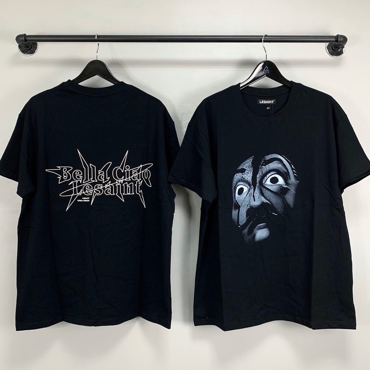 現貨 韓國品牌 LESAINT Money Heist Tee 新款 紙房子 達利 面具 黑灰 斑駁 短袖 T