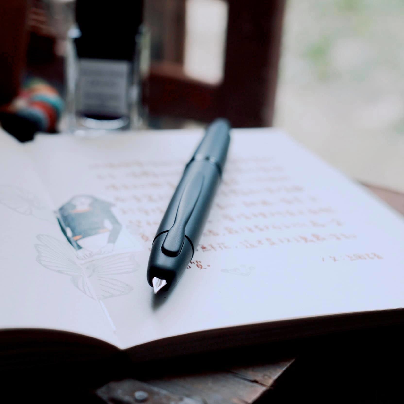 百樂 Capless 黑武士 (按壓式鋼筆) 日本 Pilot 18K