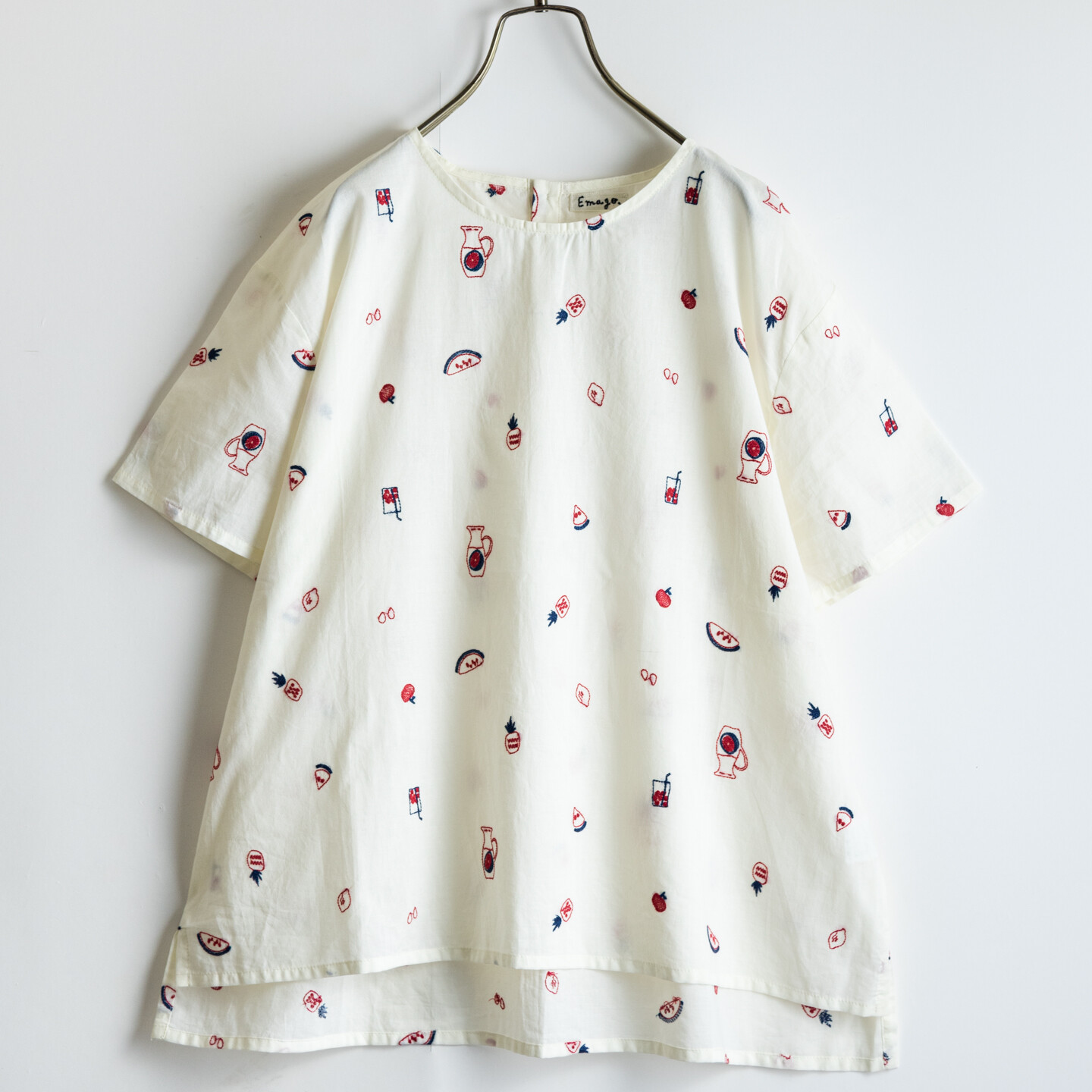 現貨｜[SALE8折]Emago 夏天食物刺繡上衣 (米白色)
