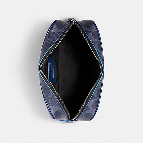 COACH 旅行收納隨身包