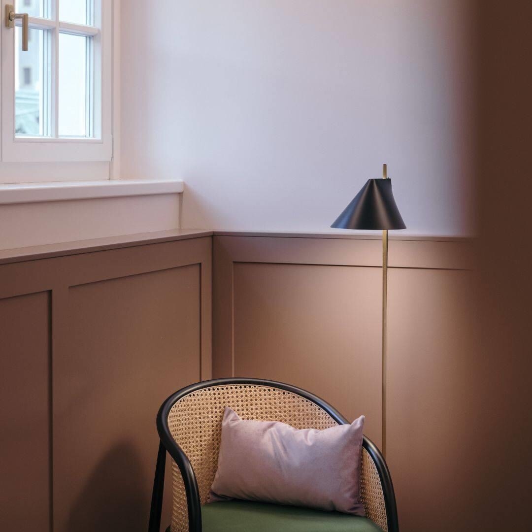 Yuh Floor - Yuh 立燈 / 黃銅款