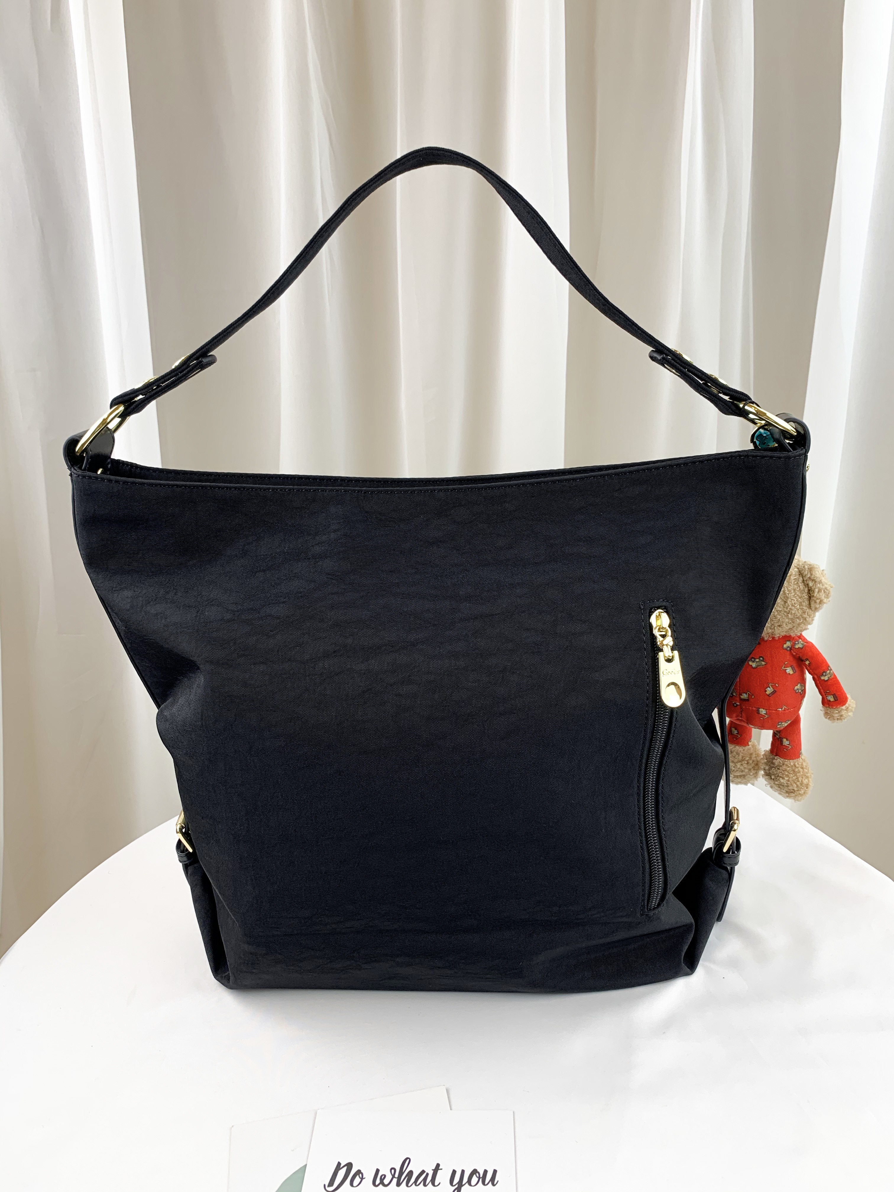 GOODS 織帶黑 水洗紋防潑水肩背包 / 側背包 附小熊吊飾  #2289