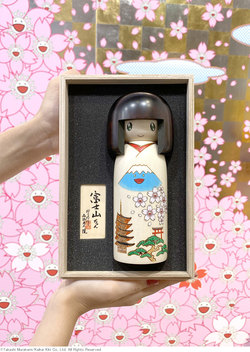 "Fujiyama-chan" Kokeshi dolls by Usaburo Kokeshi and Takashi Murakami 卯三郎こけし と 村上隆