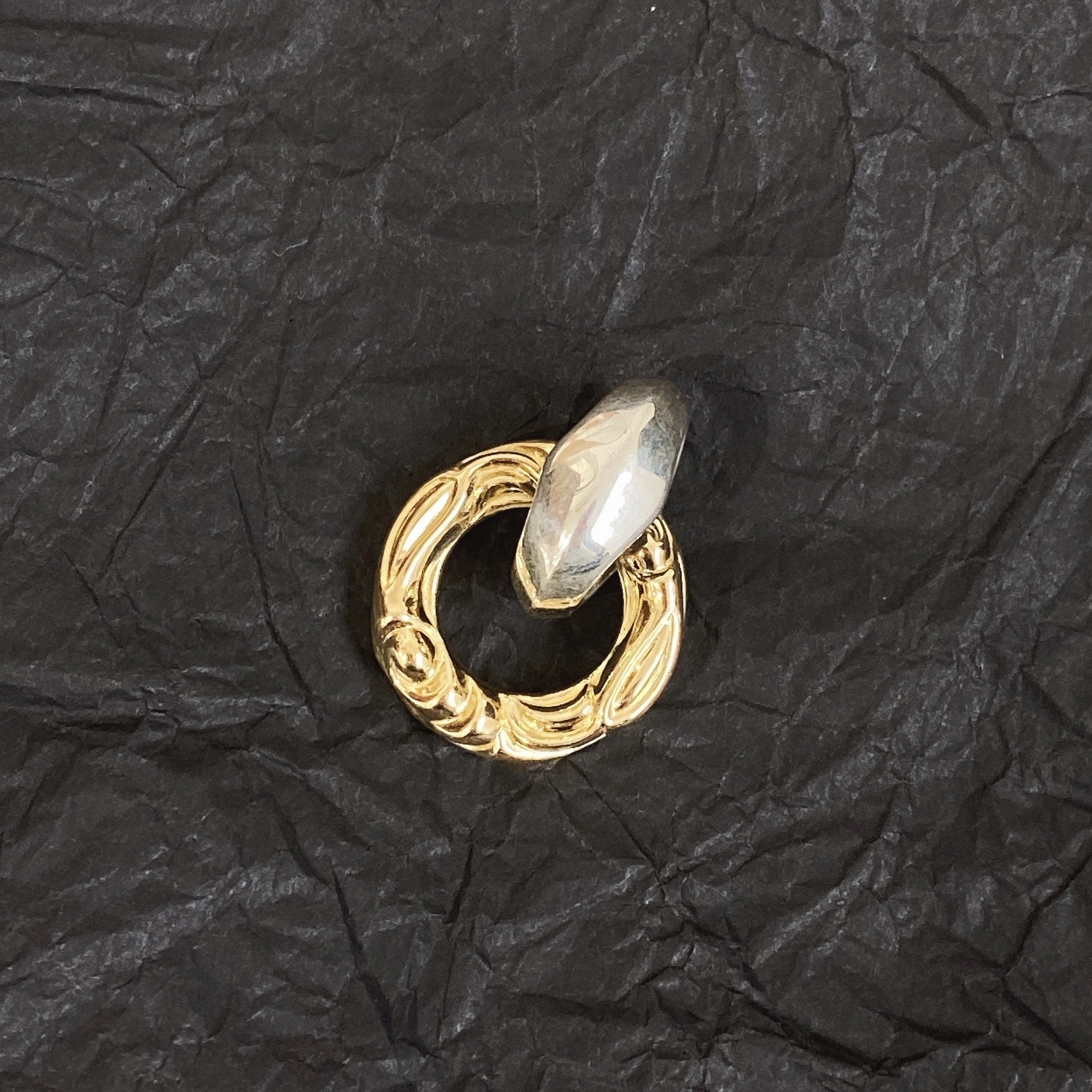 18K Crane Ring M with Silk