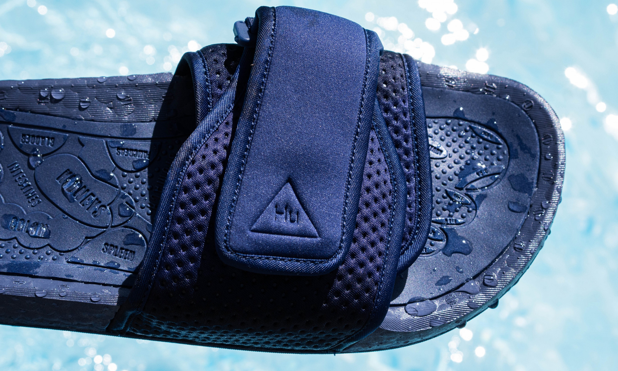 【 adidas PW BOOST SLIDE 頂級拖鞋 - 深海藍 】