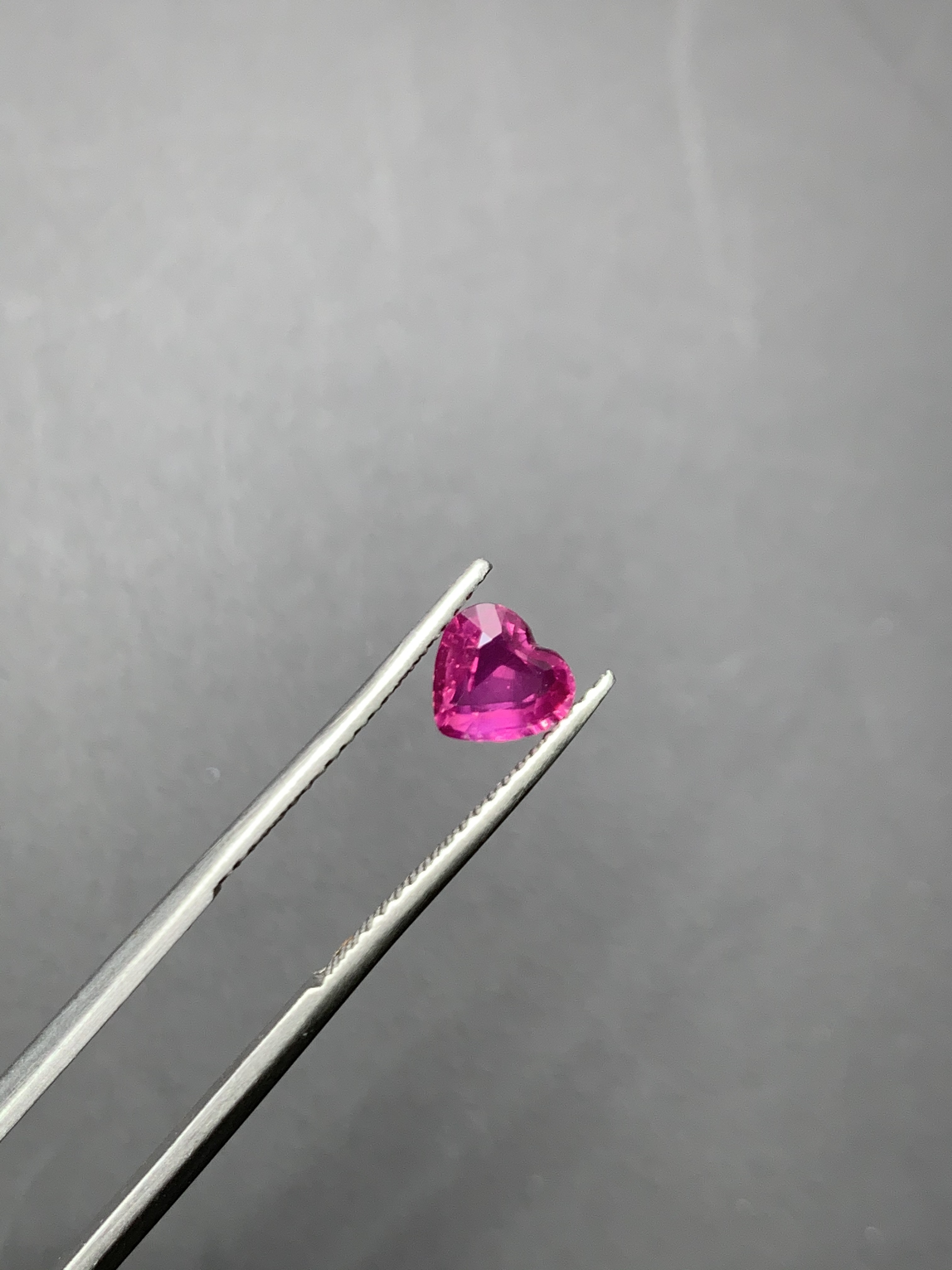 1.06ct 心形粉紅藍寶石
