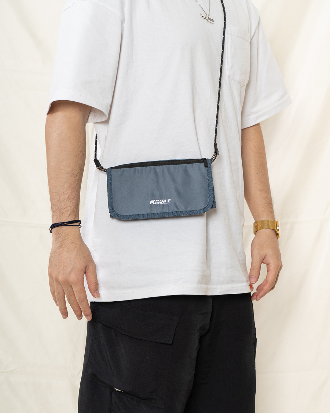 【絕版小品】GIVE AS GOOD AS ONE GETS Shoulder Bags (Grey Blue)