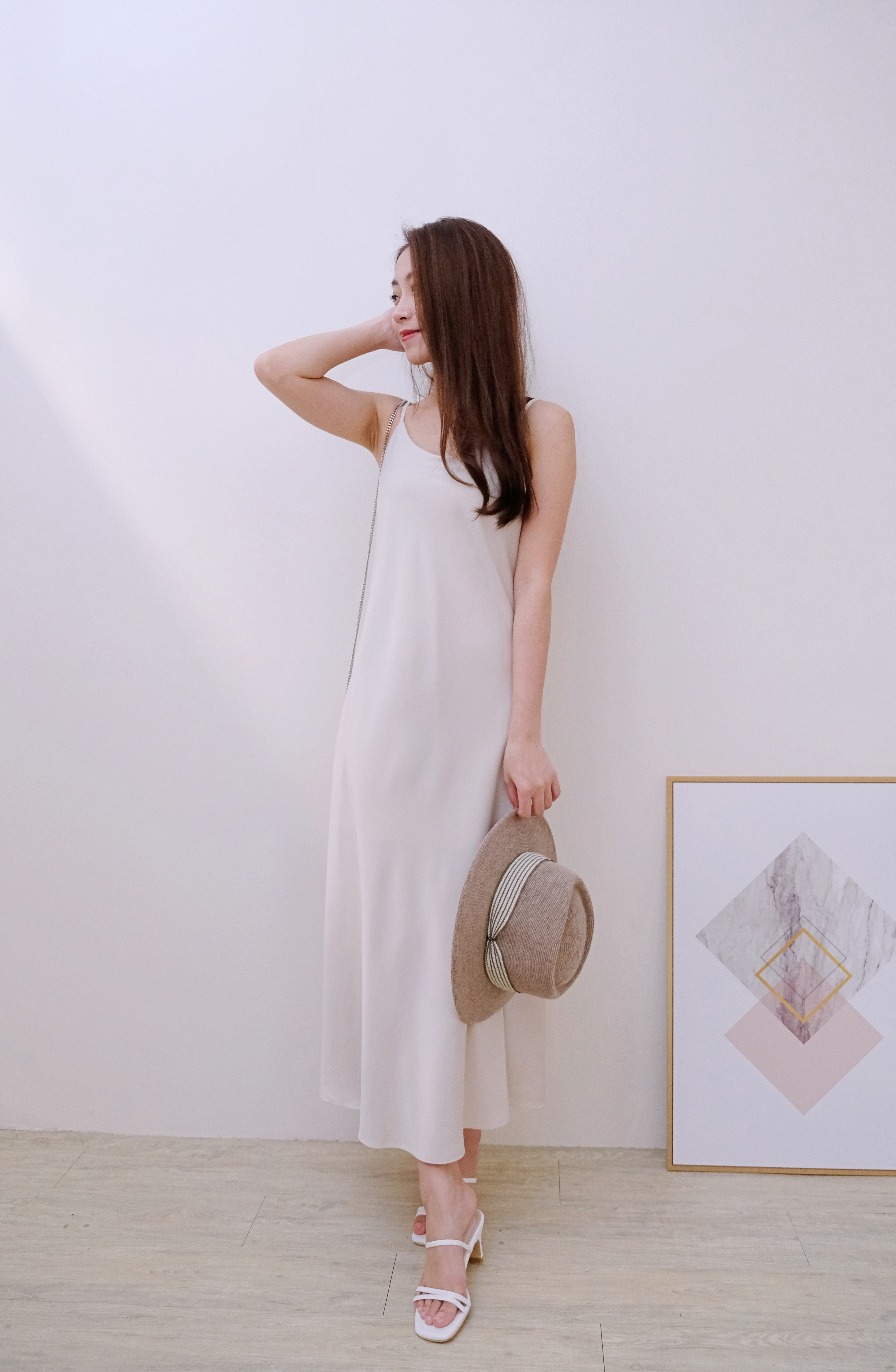 收藏款高質感仙女下凡光澤細肩洋