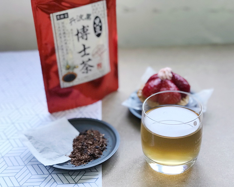 減壓及改善睡眠質素的食物：  黑豆含有卵磷脂，有助調節精神緊張、腦疲勞、失眠狀態，舒緩壓力，維持大腦精神。飲用不含咖啡因的飲料，黑豆博士茶是南非純天然草本茶，能有效鎮靜中樞神經系統，從而達至安神、安眠的作用。