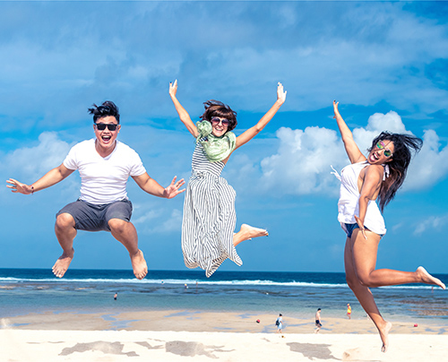睡前亦不宜喝咖啡或酒精等刺激性的飲料，可嘗試喝一杯熱牛奶，養成良好的飲食習慣，改善睡眠質量 不妨放下手上的工作，出去散步，多接觸大自然，關心身邊家人朋友，能夠減低負面情緒
