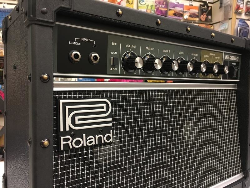 【預定】Roland JC-22 Jazz Chorus 電吉他音箱 第 3 張圖片｜三峽吉他 / Bass