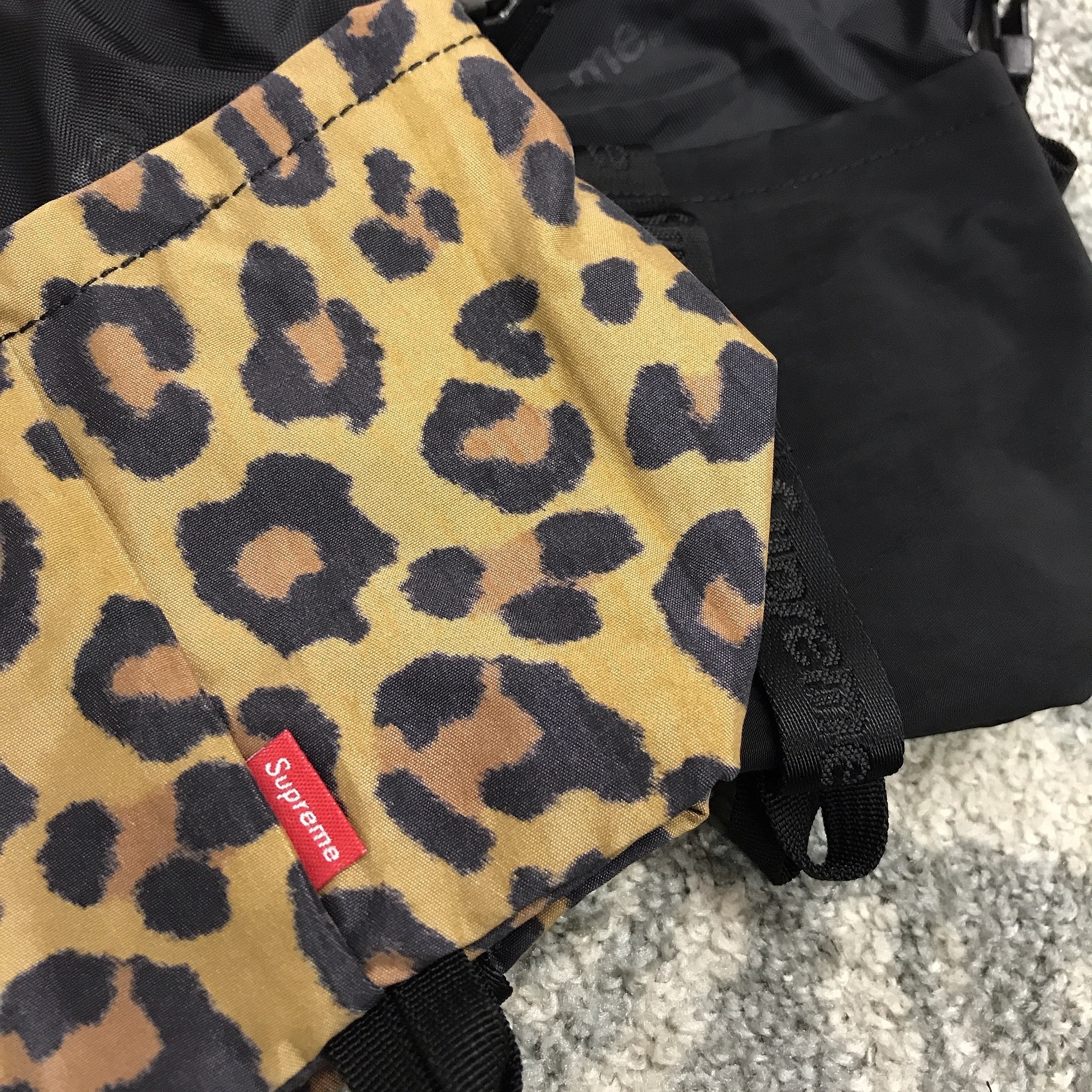 現貨｜Supreme 2020 FW Neck Pouch