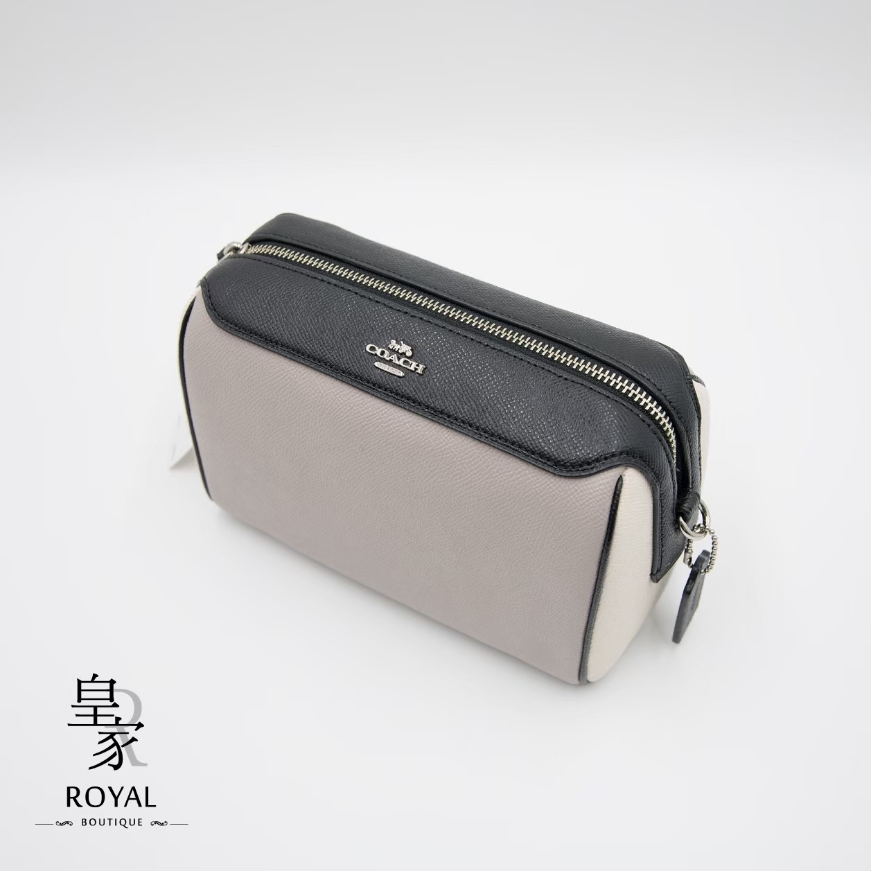 COACH 裸色防刮皮革波士頓斜背包