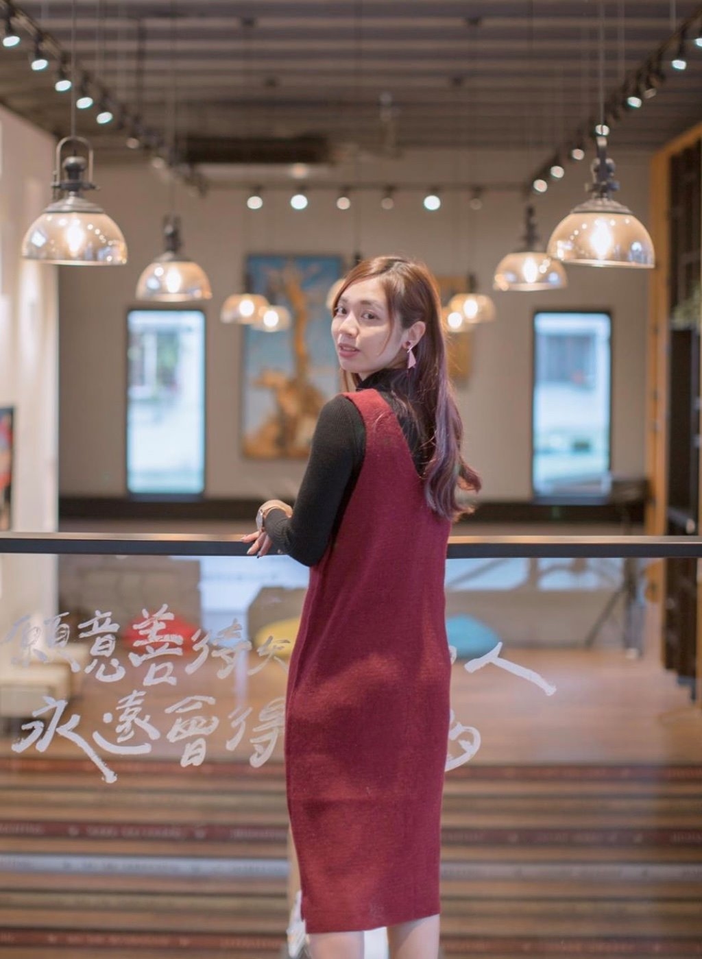 V領無痕設計台灣製針織洋裝