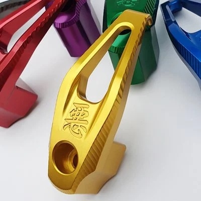 DOGHOUSE 惡搞手工廠 通用型掛勾 單鎖點 鋁合金 掛勾