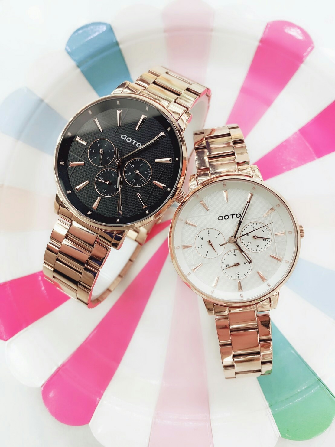 【GOTO】Nostalgia懷舊系列 壓花玻璃十字花對錶 GS1099B-44-241/GS1099M-44-341 37mm / 42mm 現代鐘錶