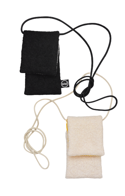 kbp Shearing Pocket Bag (Ivory/Black) 羊毛小口袋（象牙白/黑色）