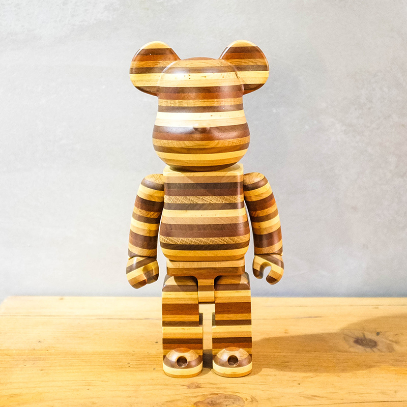【車庫服飾】Bearbrick 400% Medicom Toy KARIMOKU Horizon WOOD 條紋木頭熊