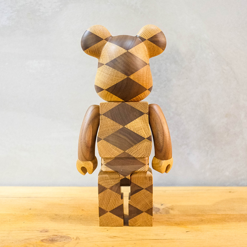 【車庫服飾】Bearbrick 400% Medicom Toy KARIMOKU Woven Wood 菱格 木頭熊