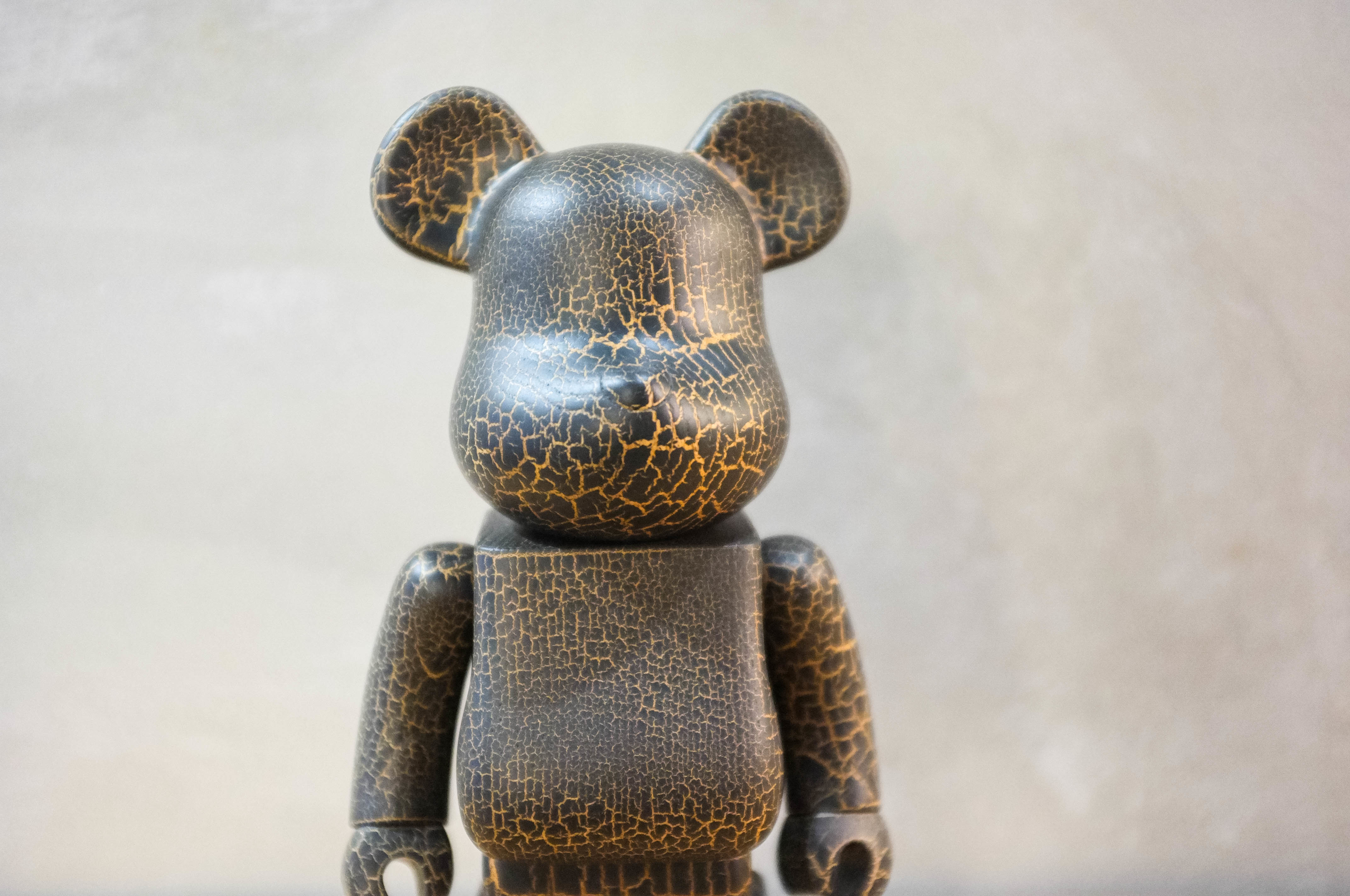 【車庫服飾】Bearbrick 400% Medicom Toy CRACK PAINT WOOD 樹紋 爆裂 木頭熊