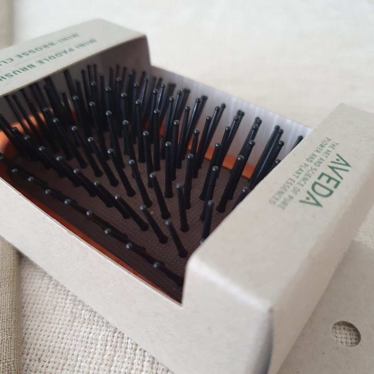 AVEDA - 輕巧木質髮梳按摩頭皮毛囊梳 (細)