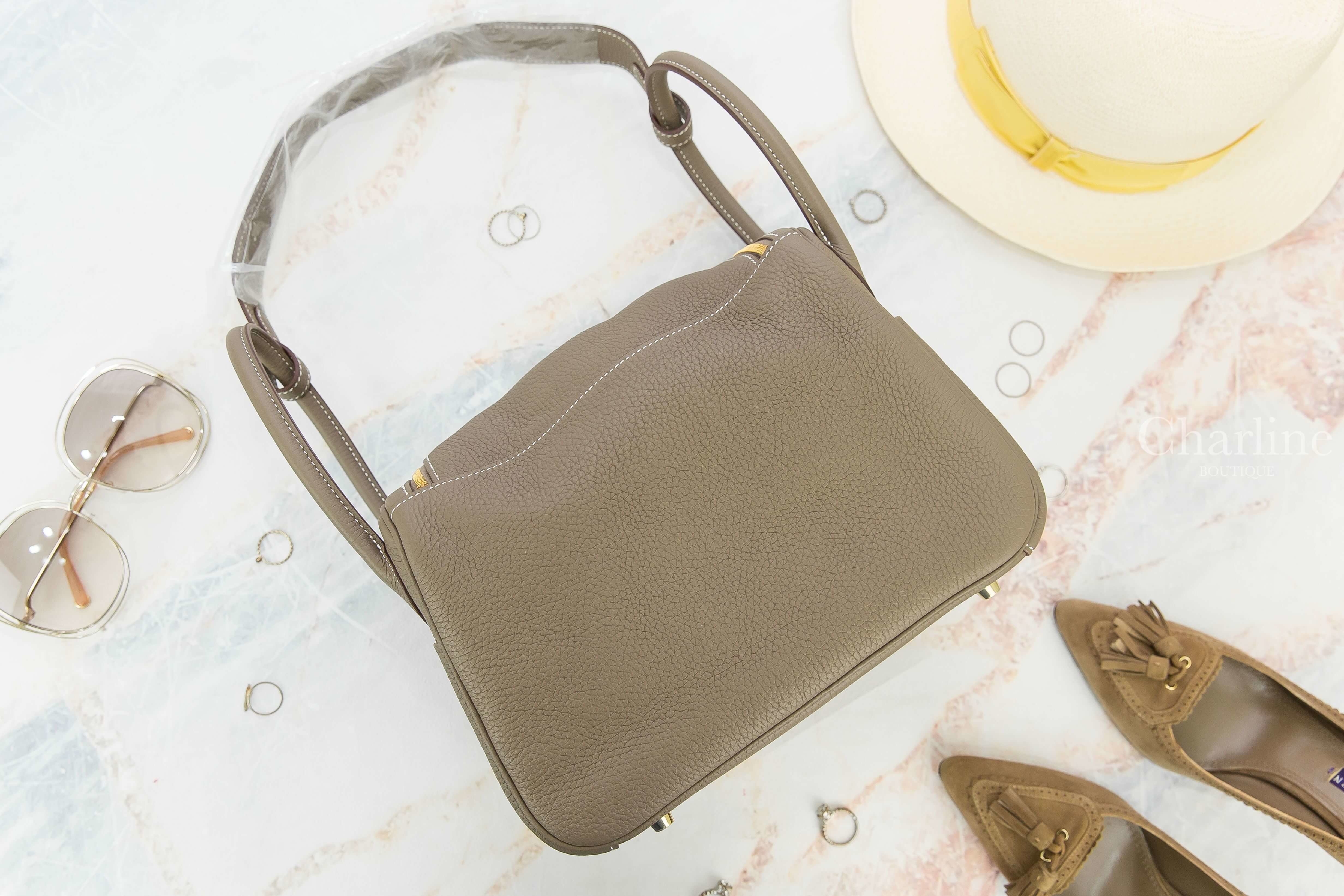 Hermès Lindy 26cm 18 Etoupe Taurillon Clemence Z刻大象灰金釦-Charline Boutique 精品代購