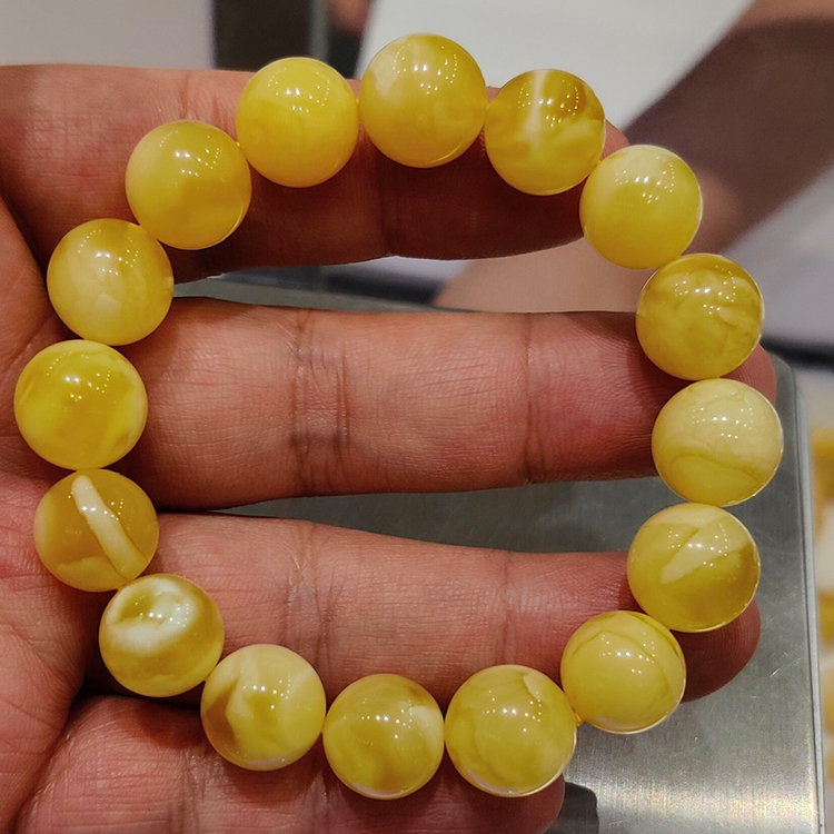 天然原礦俄料白花蜜蠟手串（12+mm）