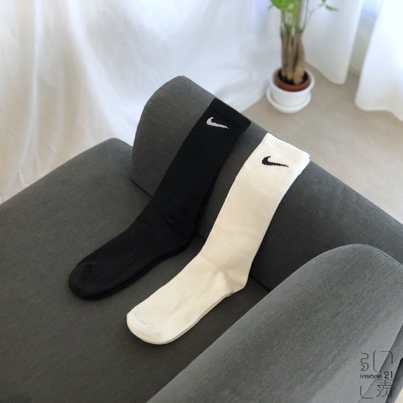 NIKE CUSHIONED NIKE SOCKS 黑白 白黑 雙層 男女款 小勾 長襪 SX7677-100