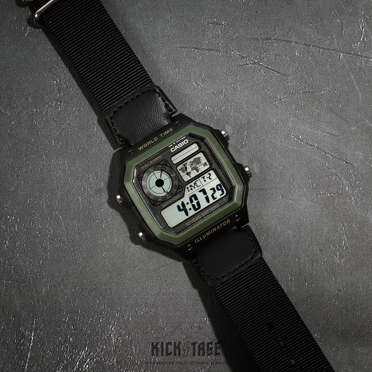 CASIO 黑綠 軍事風 10年電力 世界地圖 尼龍錶帶 多功能 電子錶 卡西歐 手錶【AE-1200WHB-1B】