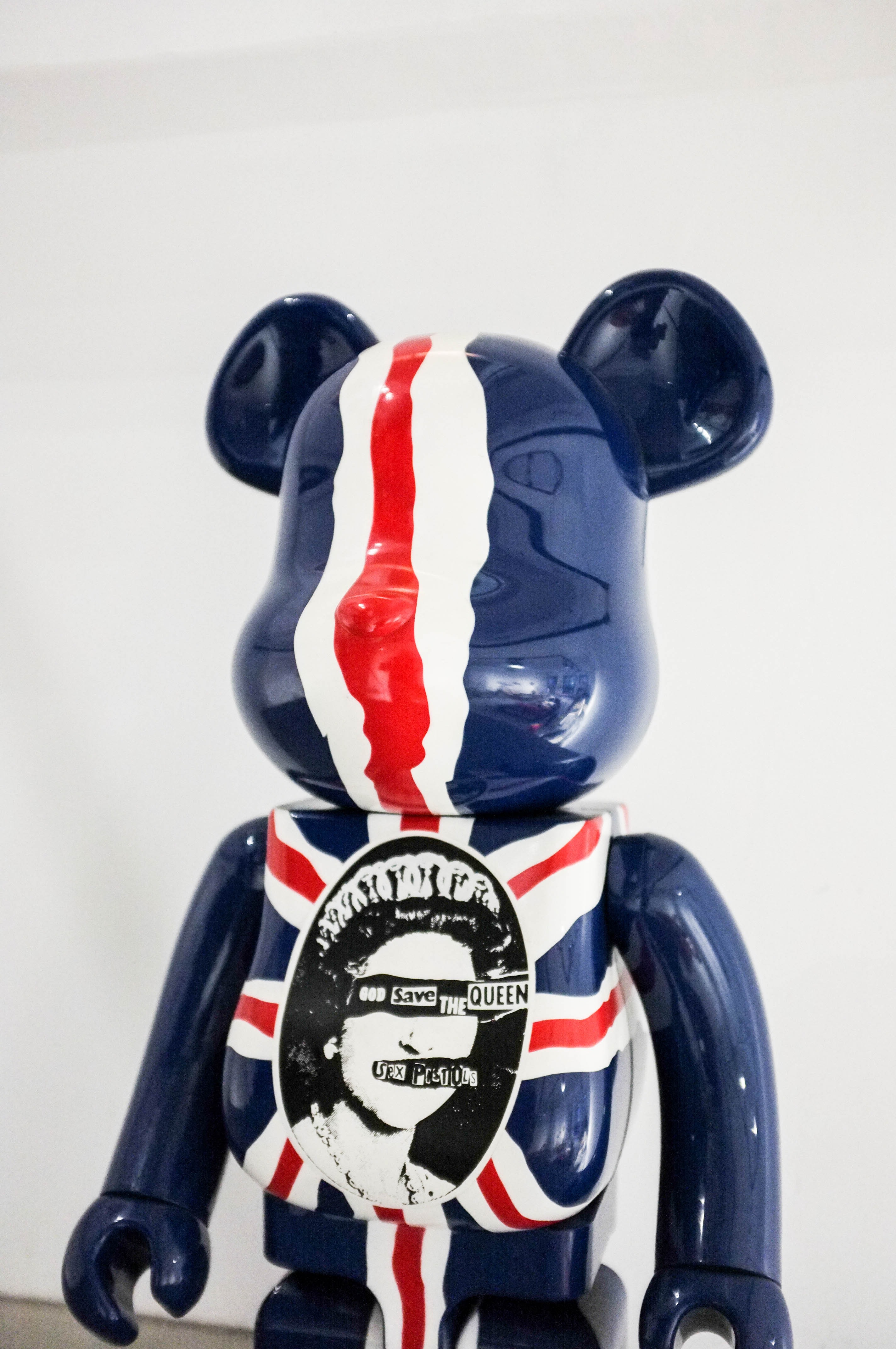 【車庫服飾】Bearbrick 1000% Sex Pistols God Save The Queen 性手