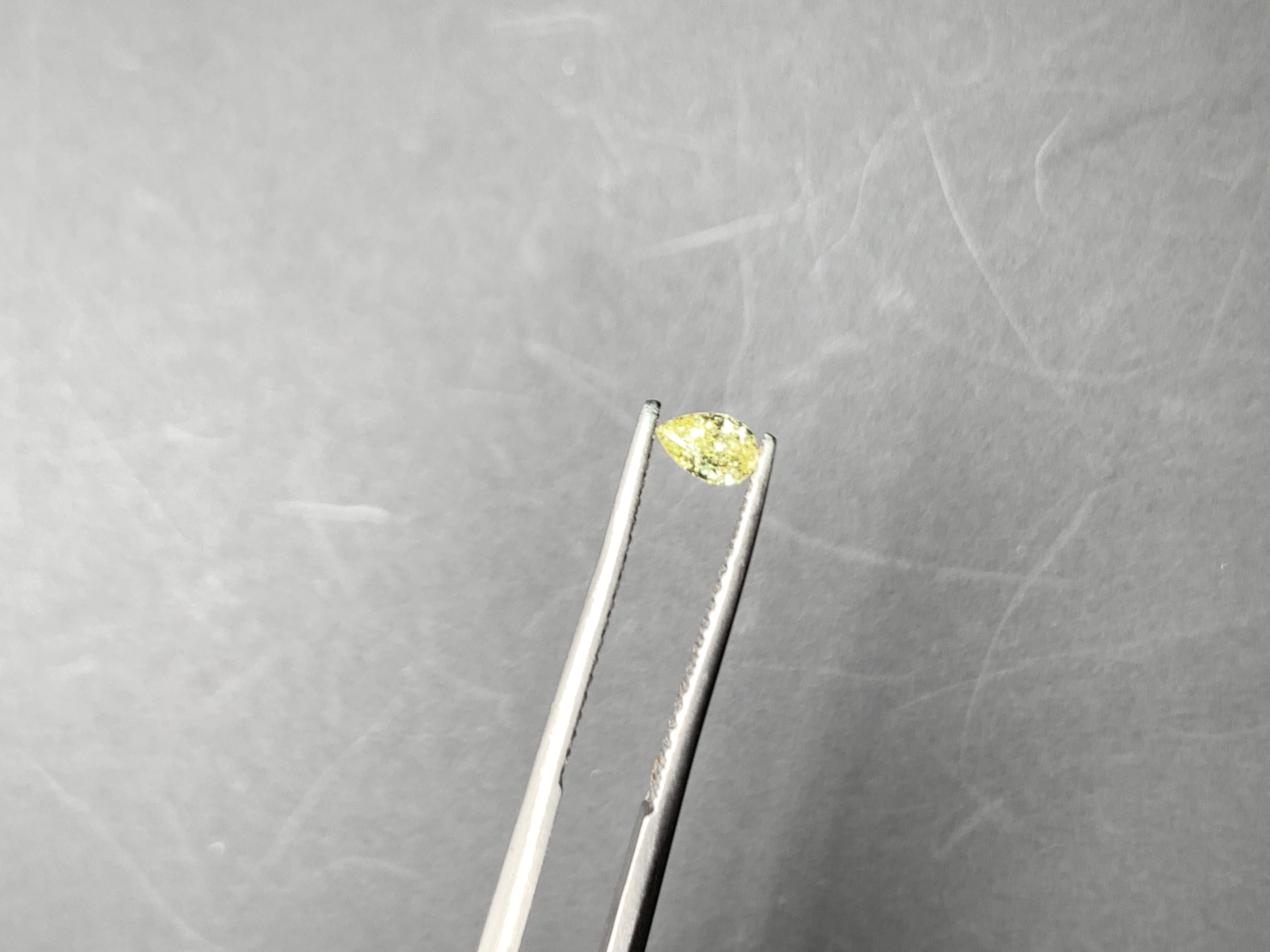 0.21ct 水滴形黃鑽