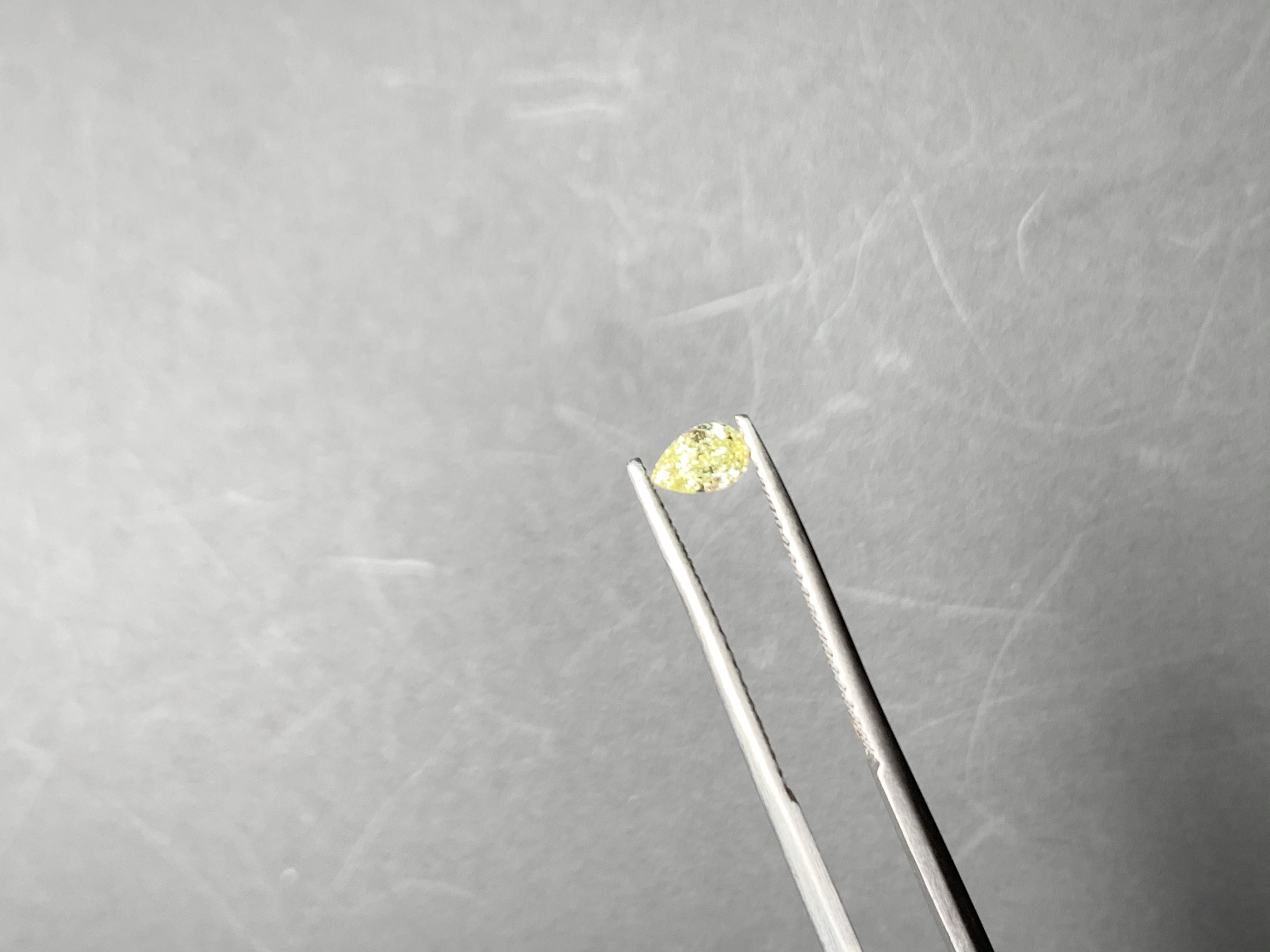 0.21ct 水滴形黃鑽