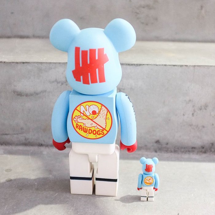 【車庫服飾】Undefeated Bearbrick Wear a sock kid 400% 100% 公仔 熊