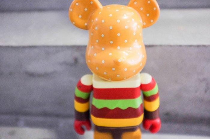 【車庫服飾】收藏品出售 BEARBRICK MEDICOM TOY 400% 100% HAMBURGER 漢堡 熊