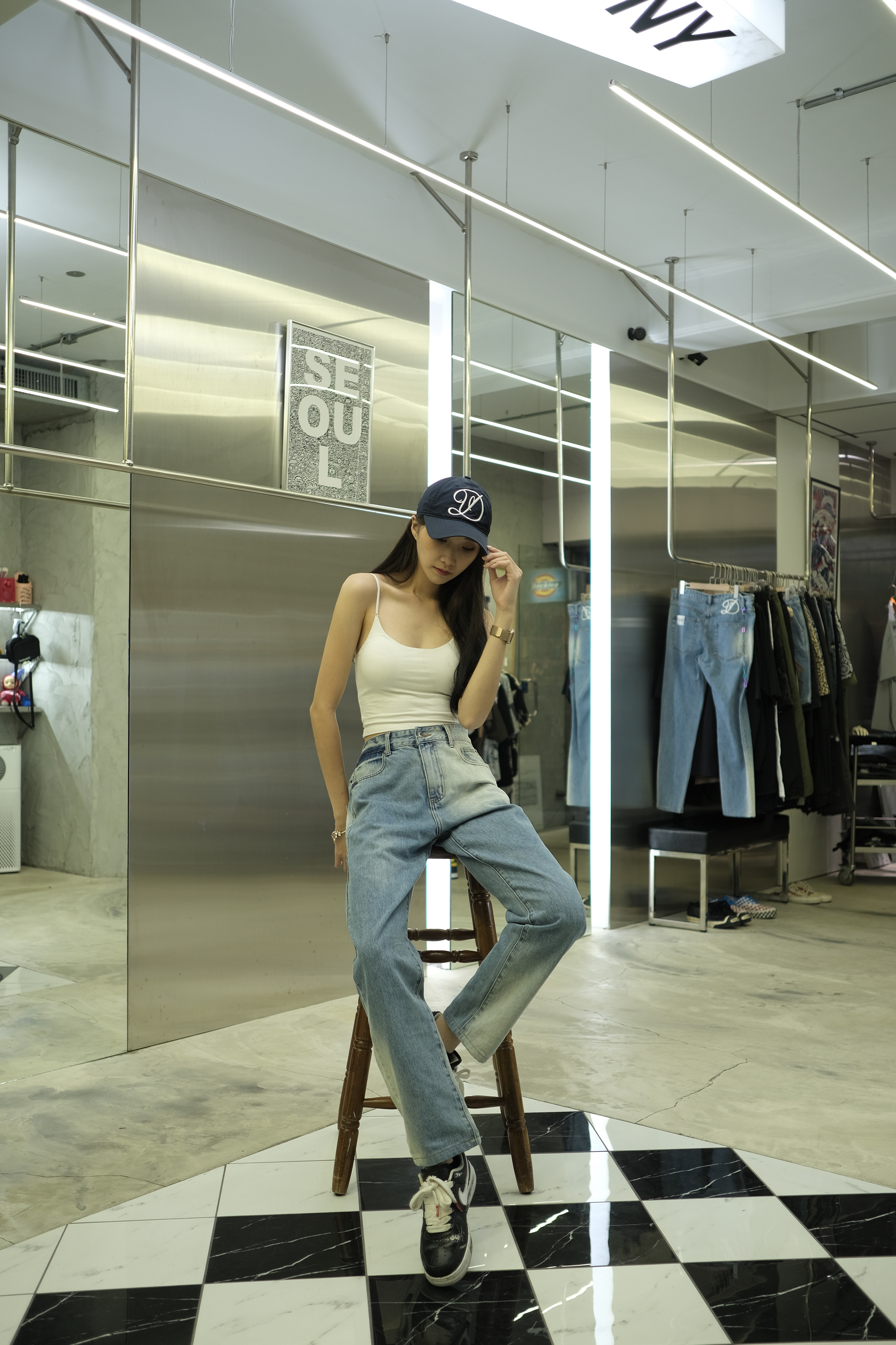 visual disorder Brush color denim  pants 牛仔中直水洗褲