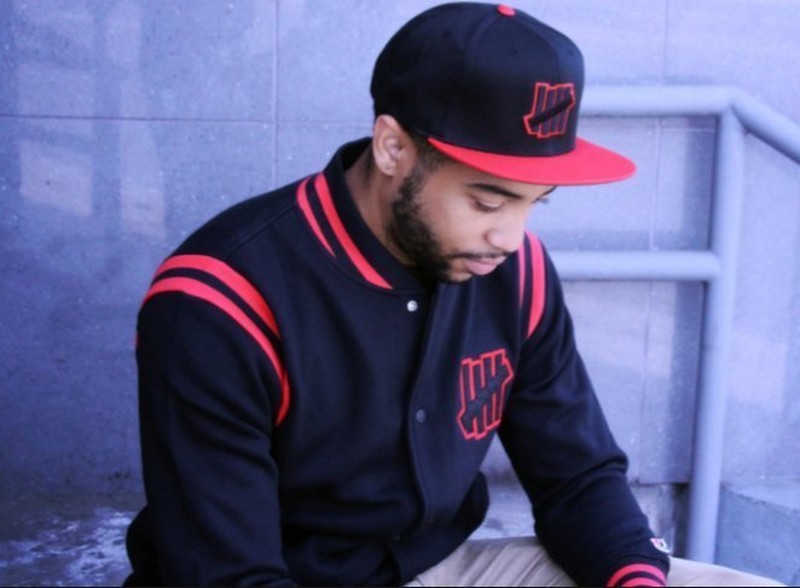 UNDEFEATED 5 STRIKE VARSITY JACKET 黑 紅 518193