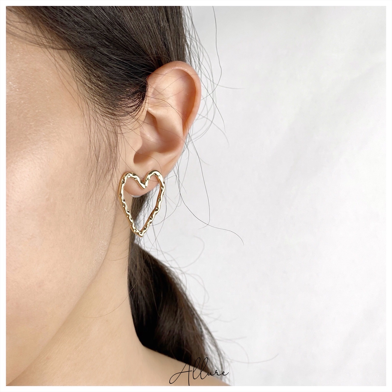 肆玥xAllure簍空大愛心耳環