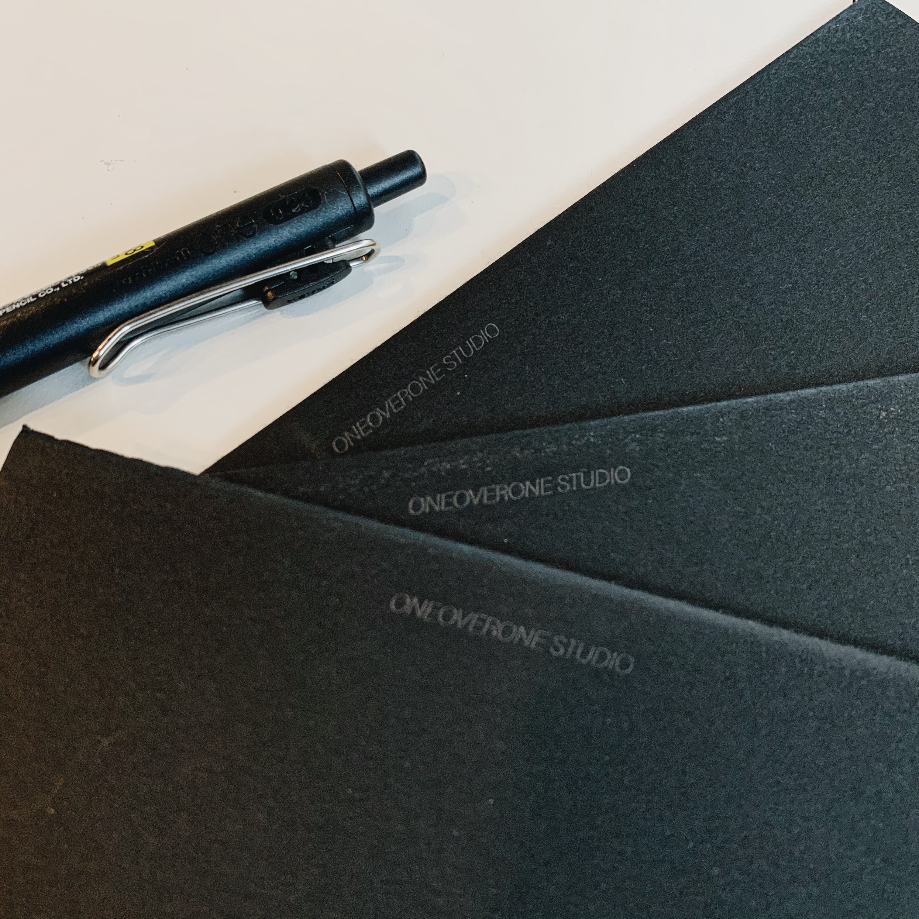 1/1工作室 臺灣黑紙本