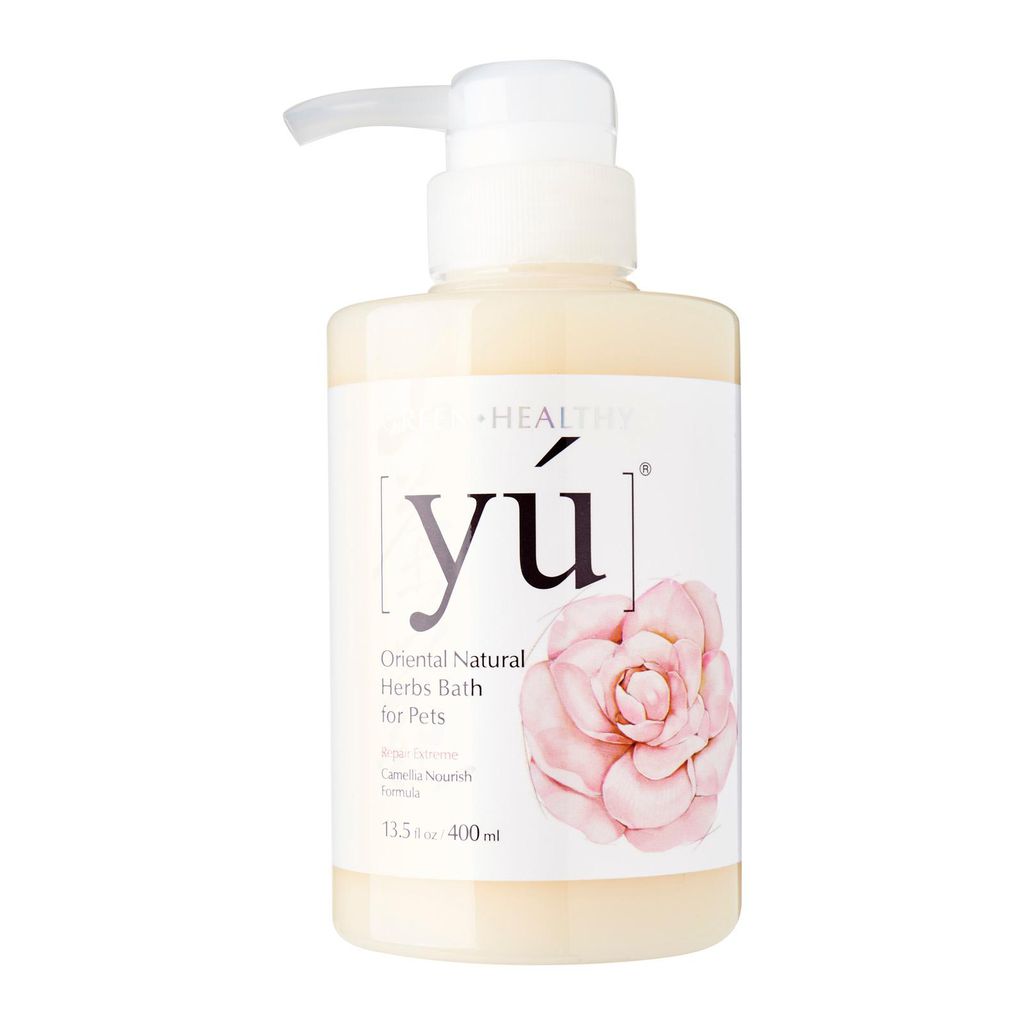 YU 山茶花修護配方沐浴露 400ML