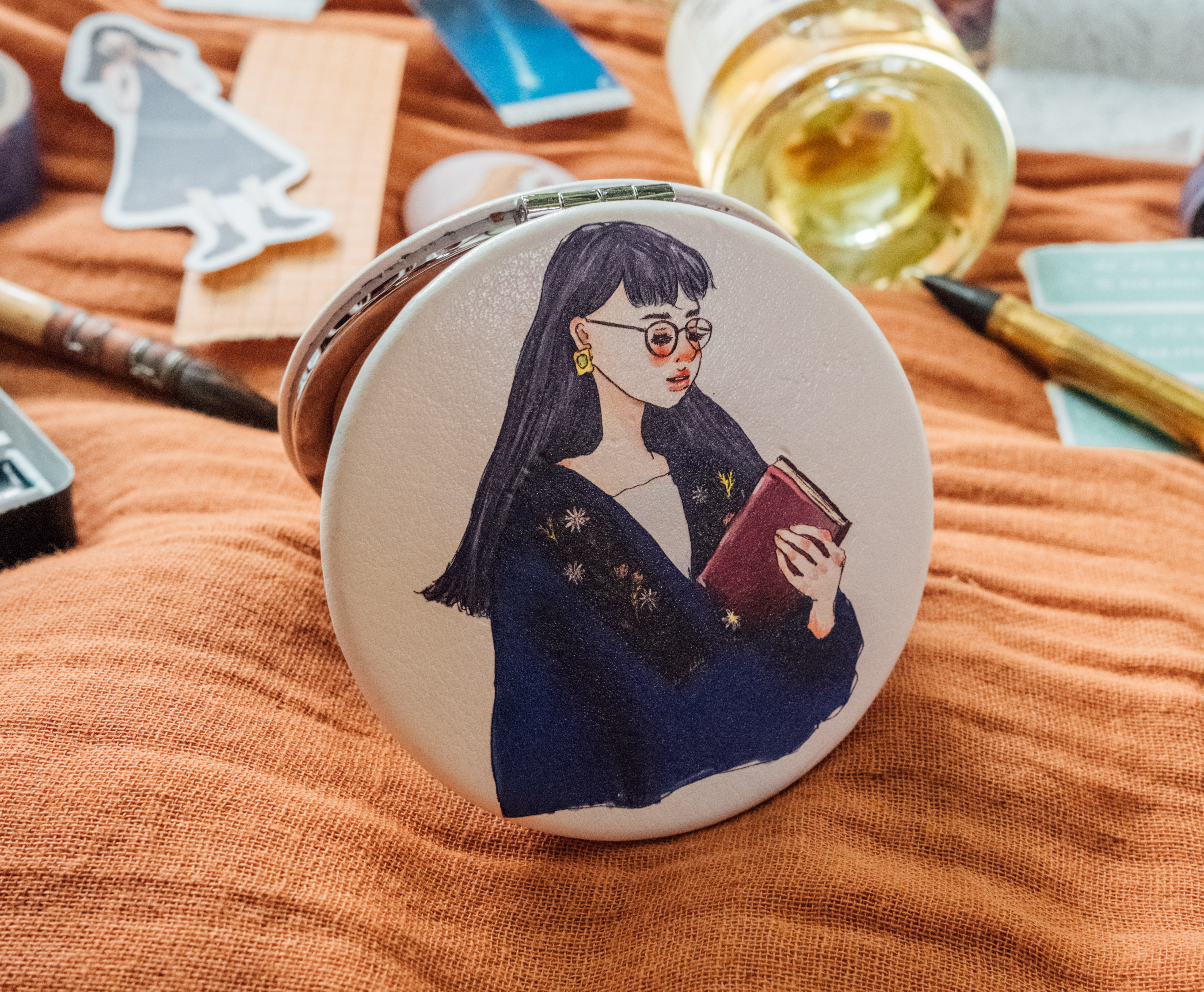 LDV 隨身皮革小圓鏡｜甜蜜生活