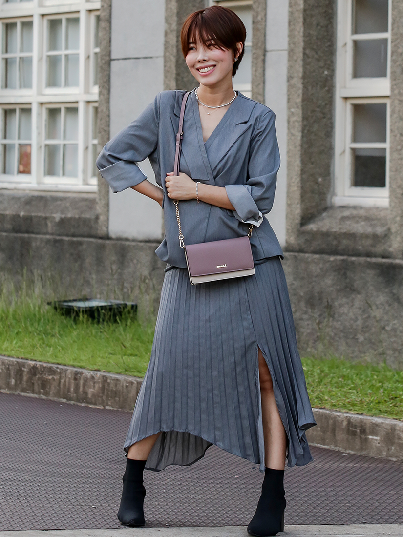 [現貨] 短版西外+百褶裙套裝 (米色)