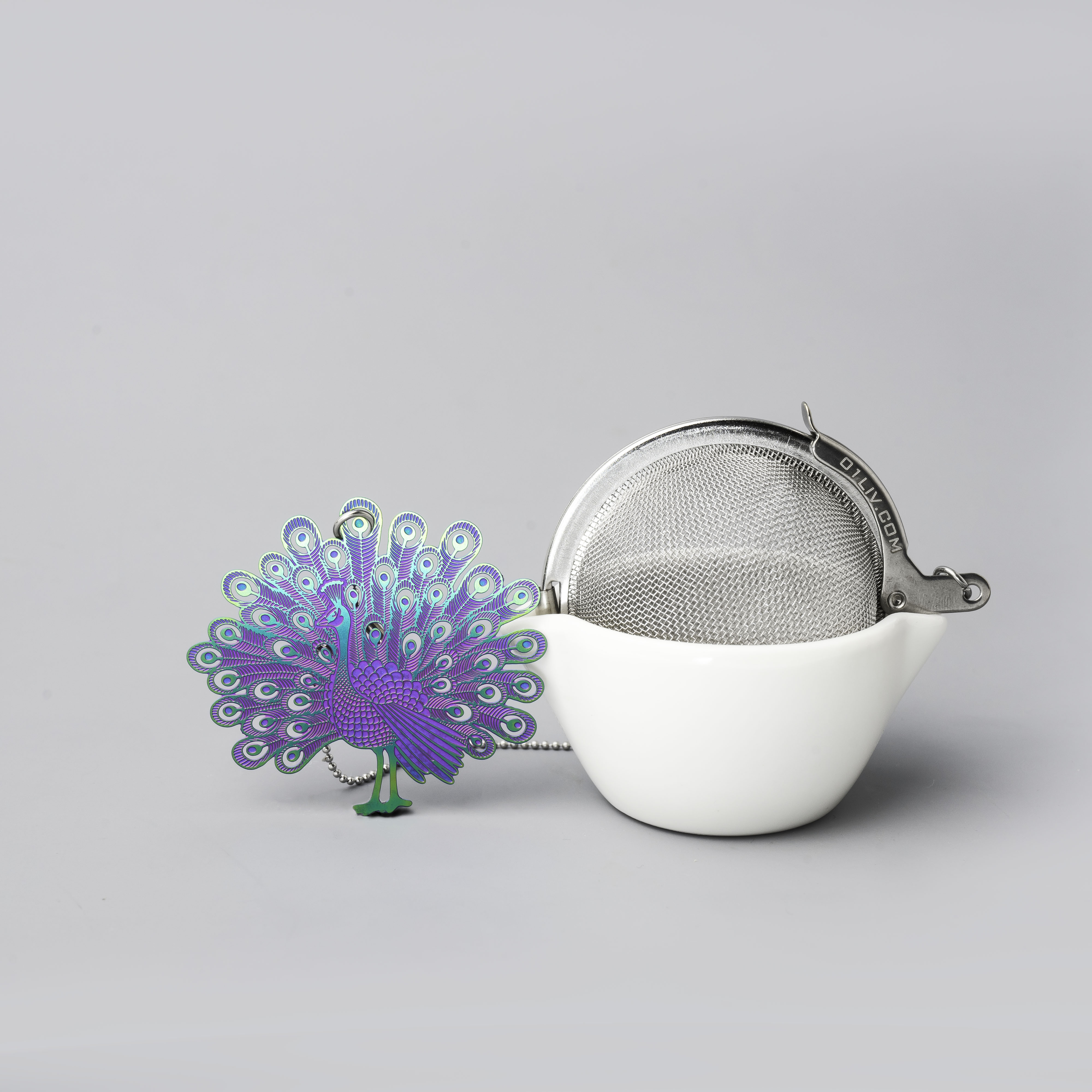 01LIV 奇趣茶球 - 精致吊饰系列 - 孔雀 (幻彩)