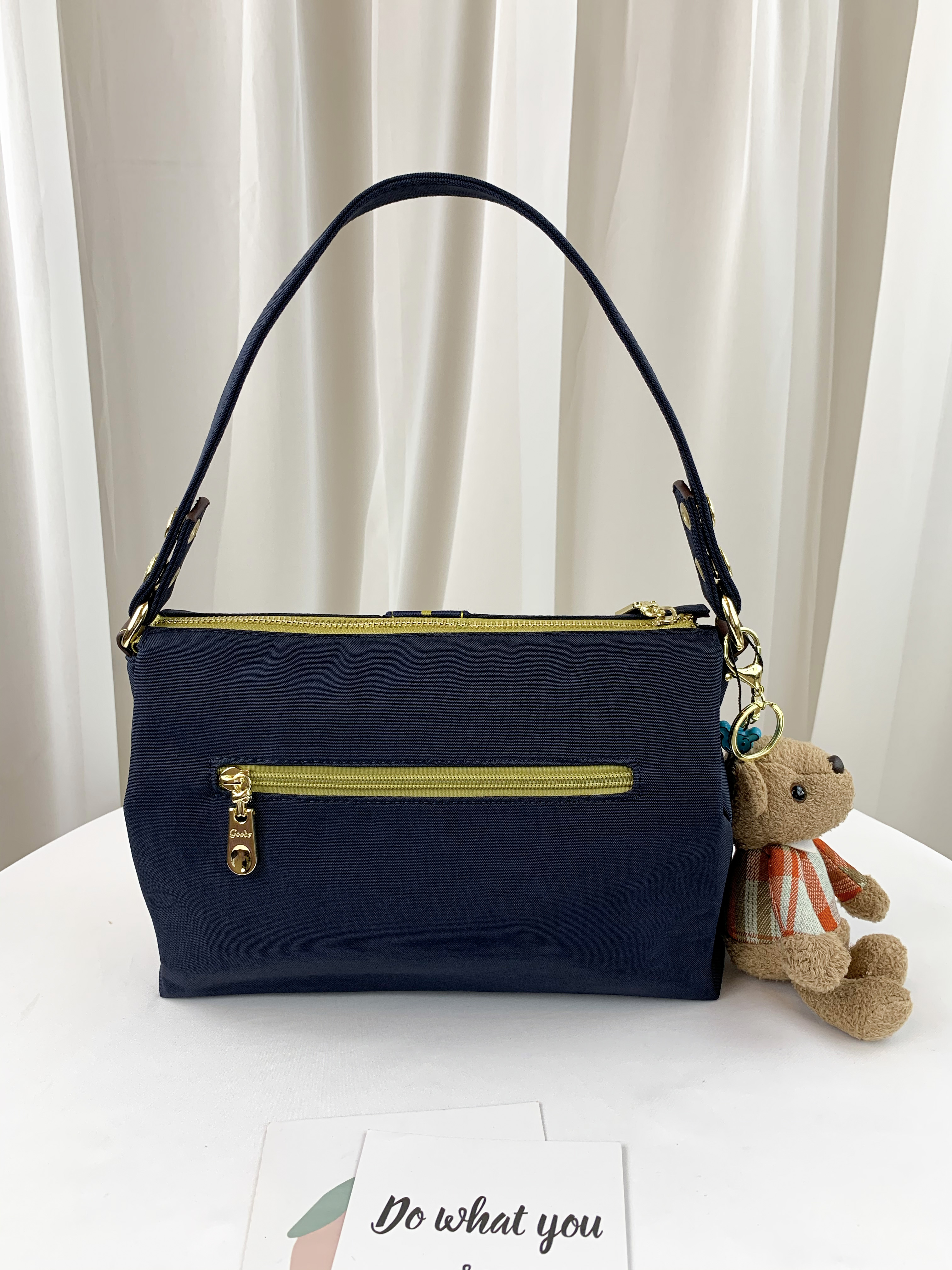 GOODS 織帶黃藍 丹寧防潑水側背包 附小熊吊飾 #2454