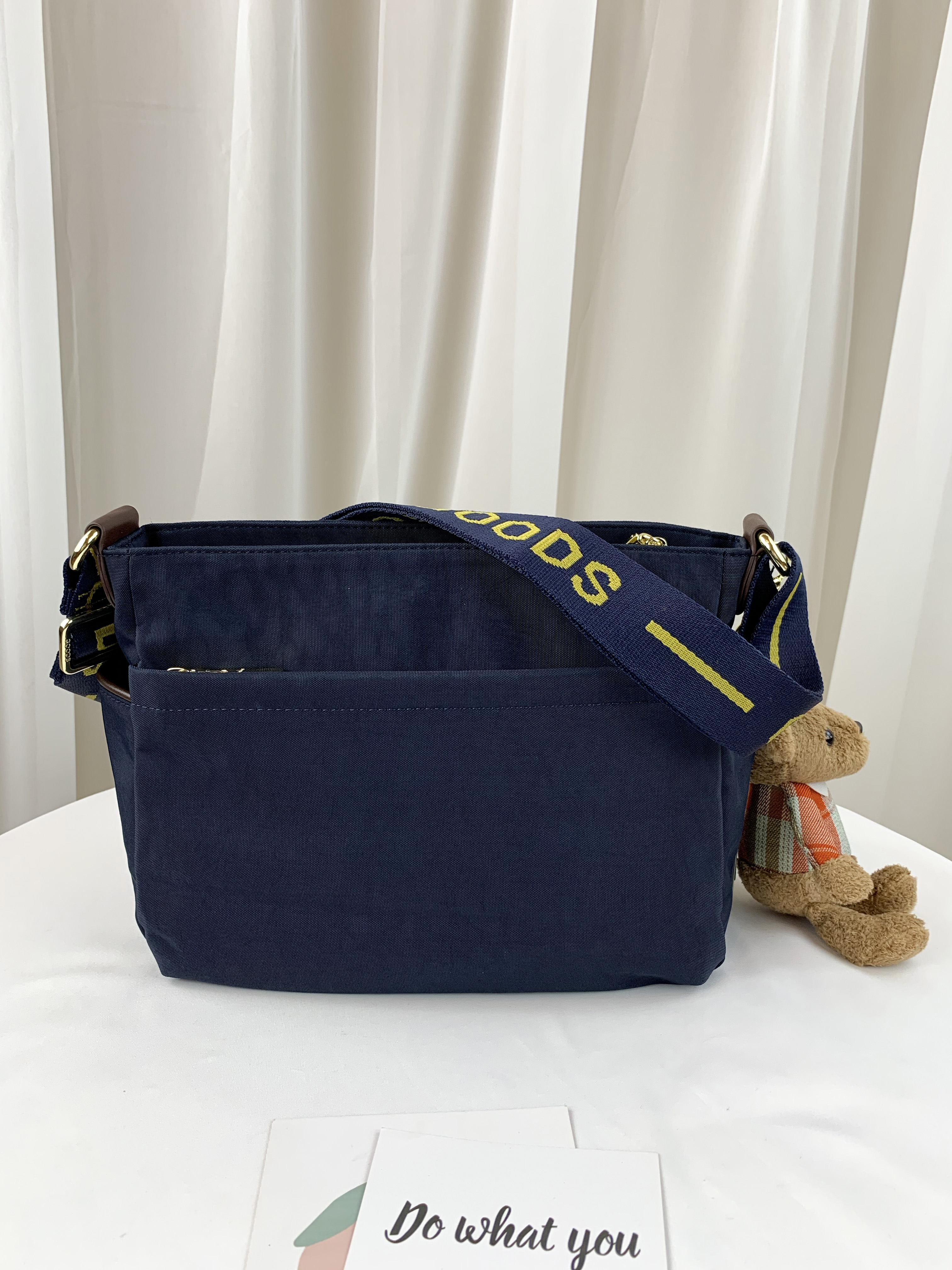 GOODS 織帶黃藍 丹寧防潑水側背包 附小熊吊飾 #2502
