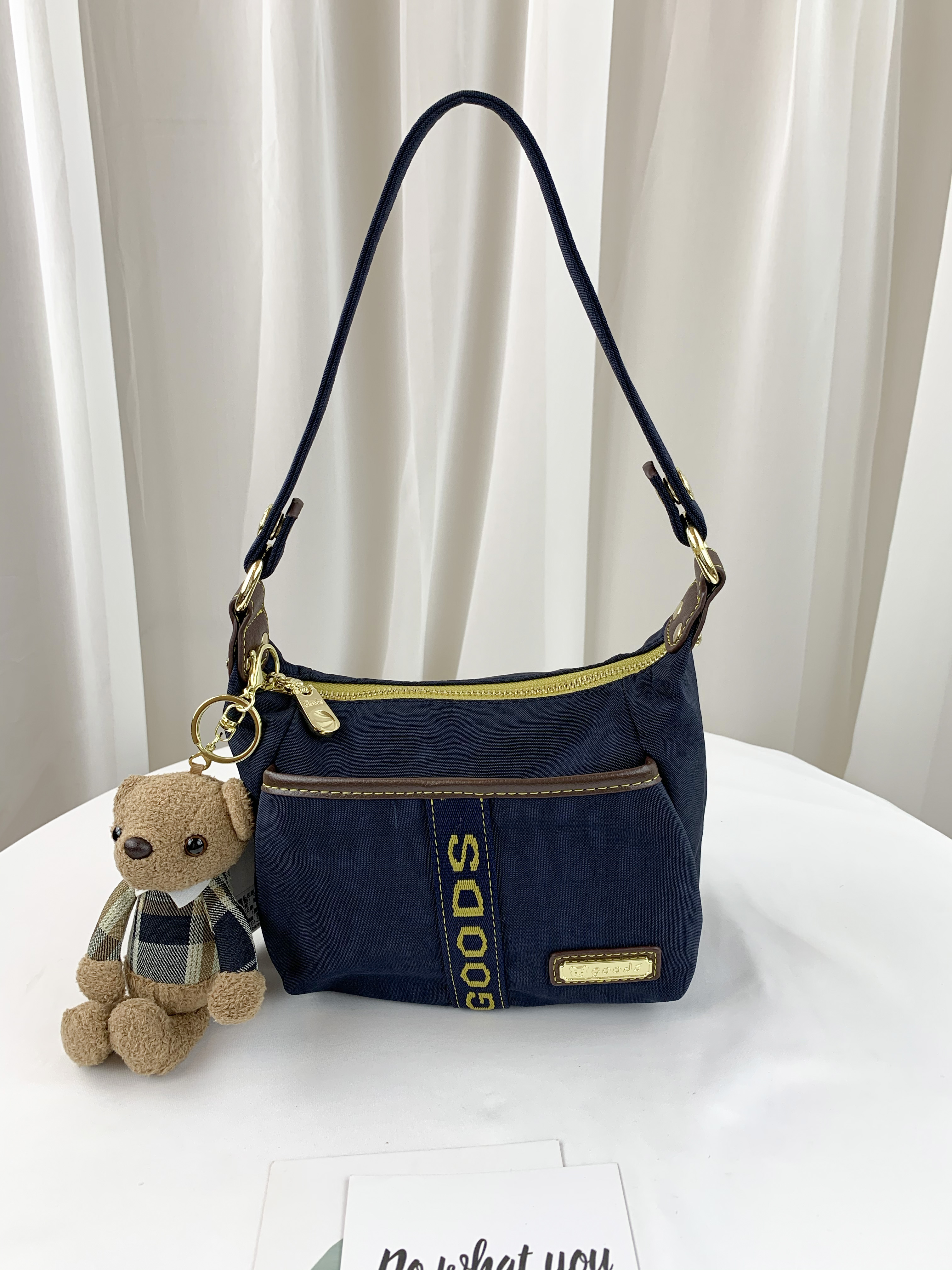 GOODS 織帶黃藍 丹寧防潑水側背包 附小熊吊飾 #2503