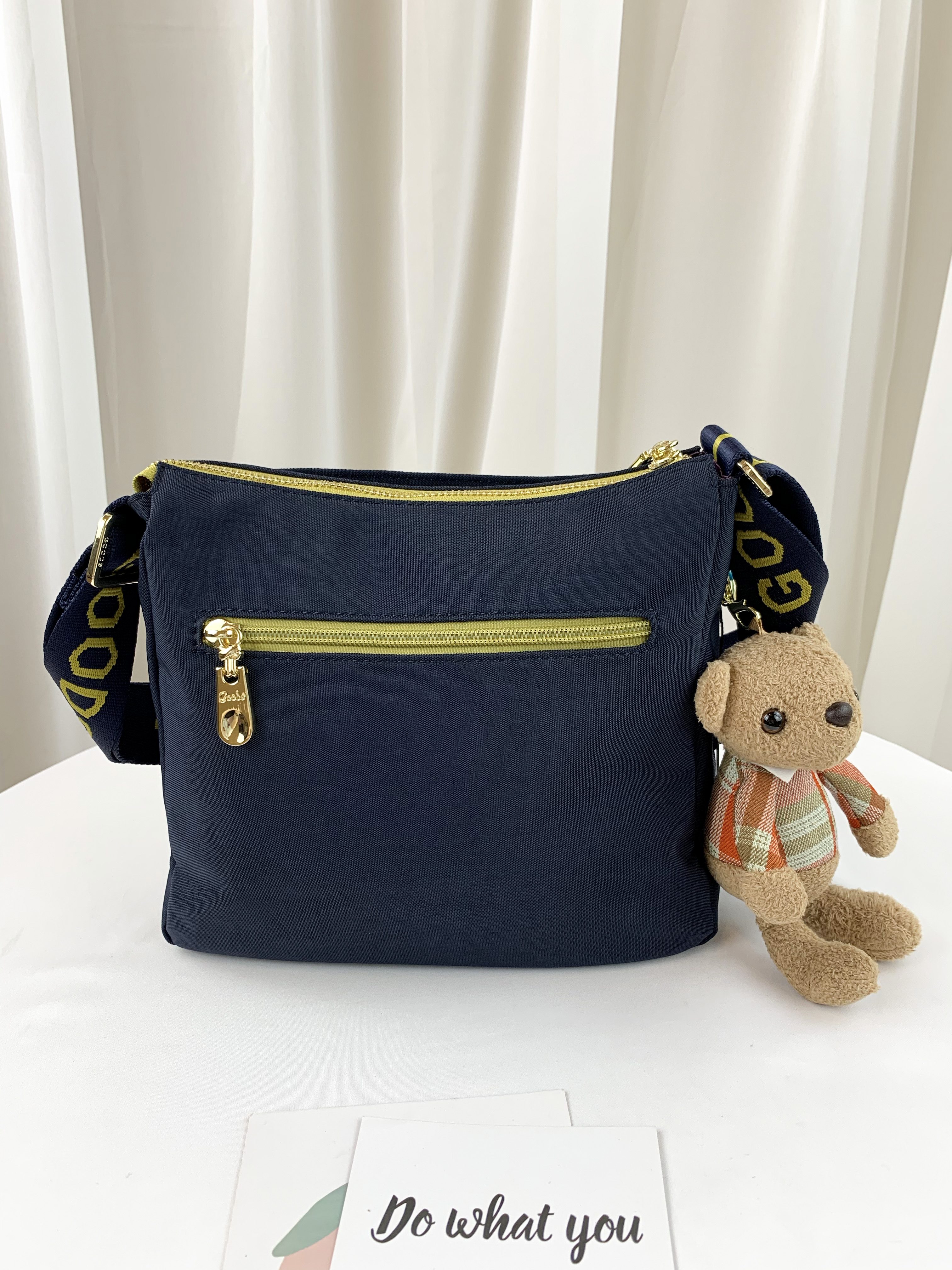 GOODS 織帶黃藍 丹寧防潑水方形側背包 附小熊吊飾 #2676